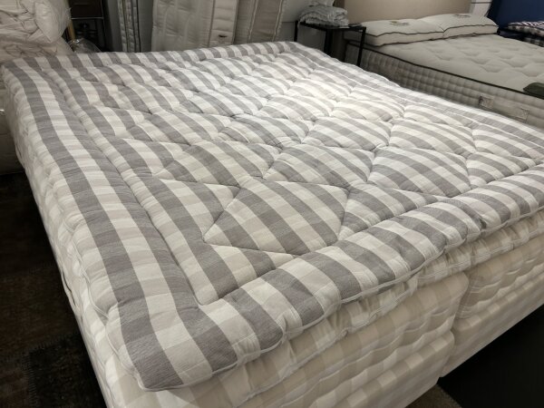 Hästens - AU Topper BJ 180x205 cm, taupe check